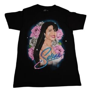 Selena Small Vintage Floral Portrait Tee